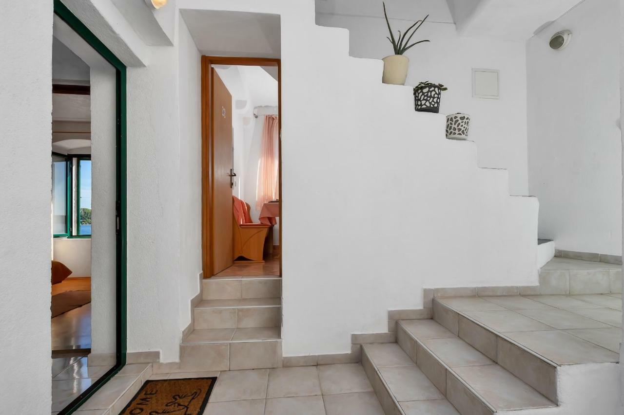 Dado A6 Apartments Igrane Buitenkant foto